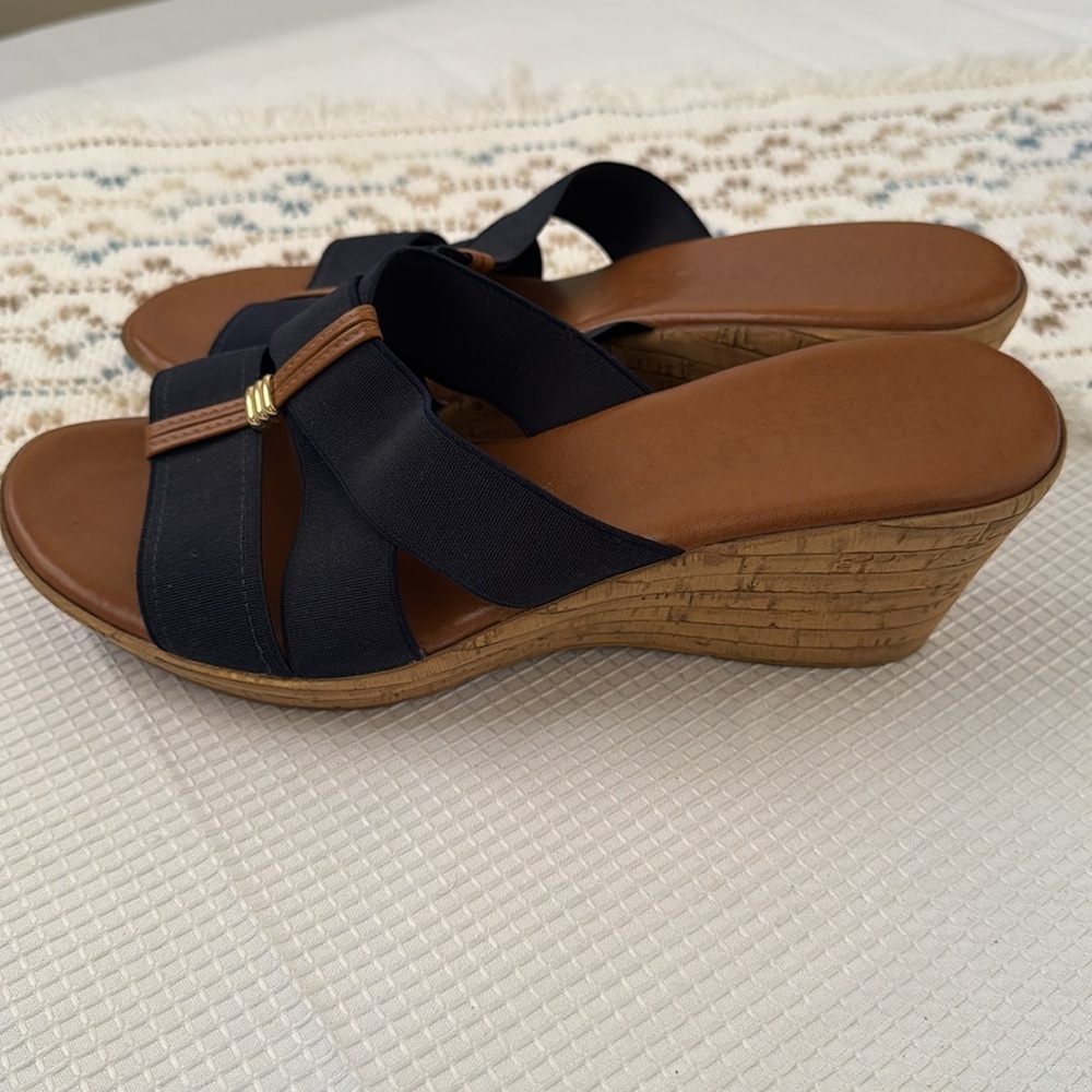 Italian Shoemakers Wedge Sandals Navy & Tan Women's Size 10 Embellished